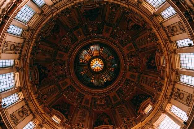 Best camera angles and lighting tips for interior shots