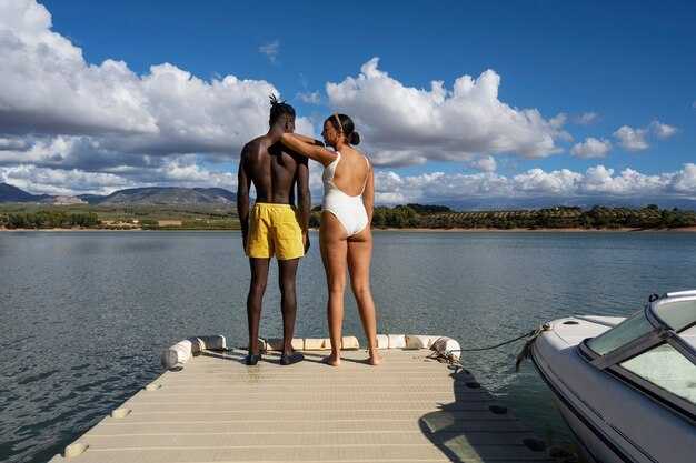 Evaluate boats by size, engine, equipment, and maintenance history